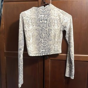 Womens turtle neck long sleeve going out top